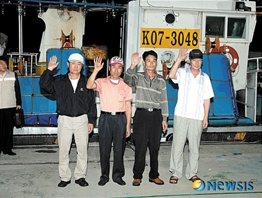 왜 북한이 갑작스럽게 변했나? 관련 기존 복음신문 사진